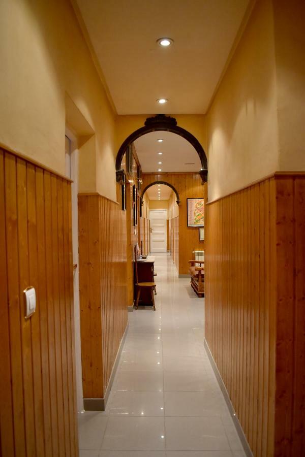 Hostal Oviedo Ξενοδοχείο León Εξωτερικό φωτογραφία