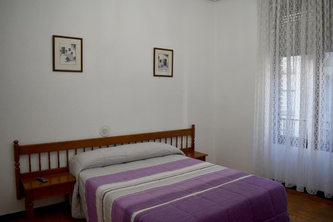 Hostal Oviedo Ξενοδοχείο León Εξωτερικό φωτογραφία